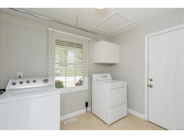 902 Pontoison, Ballwin, MO 63021 photo 19