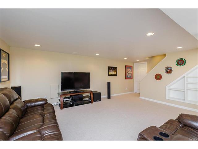 902 Pontoison, Ballwin, MO 63021 photo 44