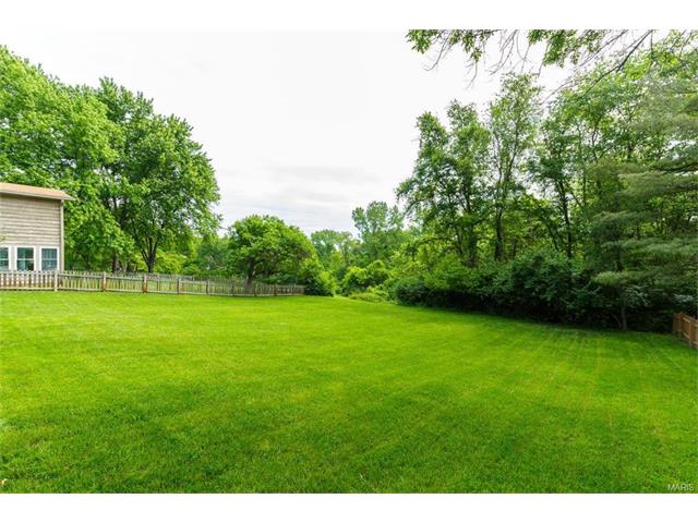 902 Pontoison, Ballwin, MO 63021 photo 55