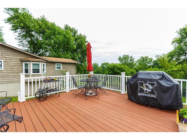 902 Pontoison, Ballwin, MO 63021 photo 22