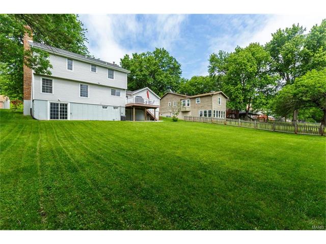 902 Pontoison, Ballwin, MO 63021 photo 54