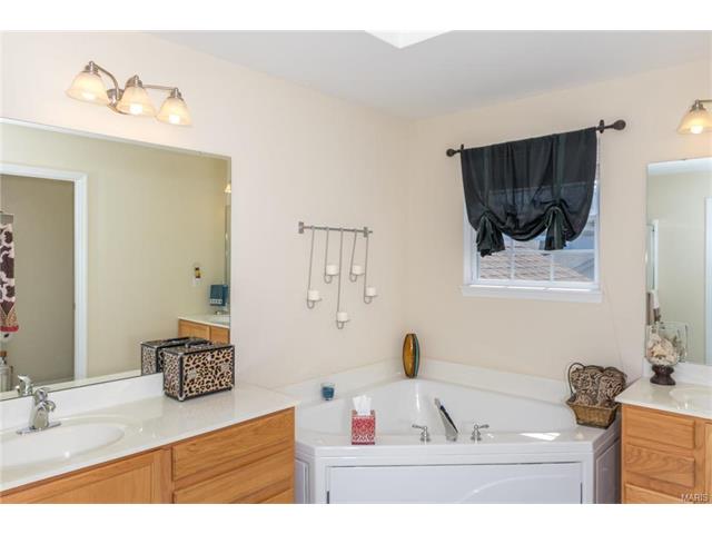 1 Vantage Pass, O'fallon, MO 63366 photo 13