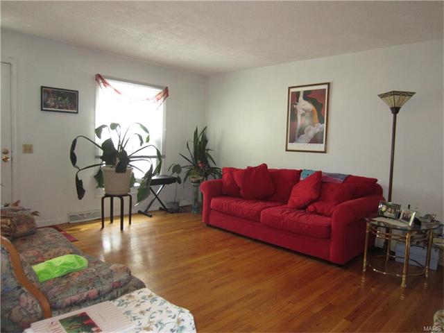 610 Marcel Dr, Ballwin, MO 63011 photo 2