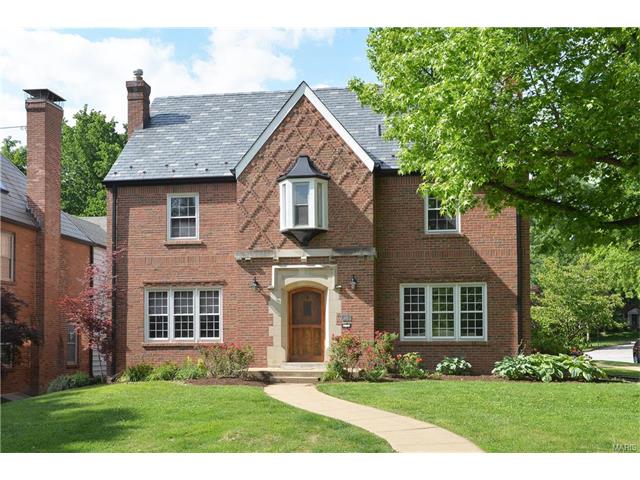 7725 Mohawk Pl, Saint Louis, MO 63105 photo 1