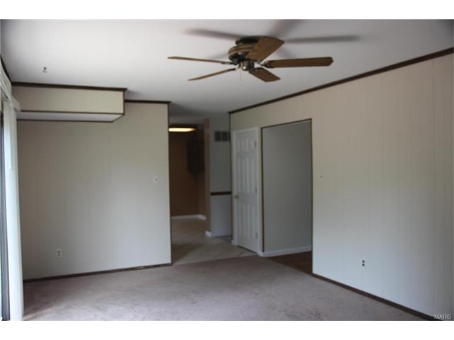 300 Croydon Ln, Ballwin, MO 63021 photo 8