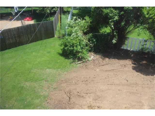 300 Croydon Ln, Ballwin, MO 63021 photo 19