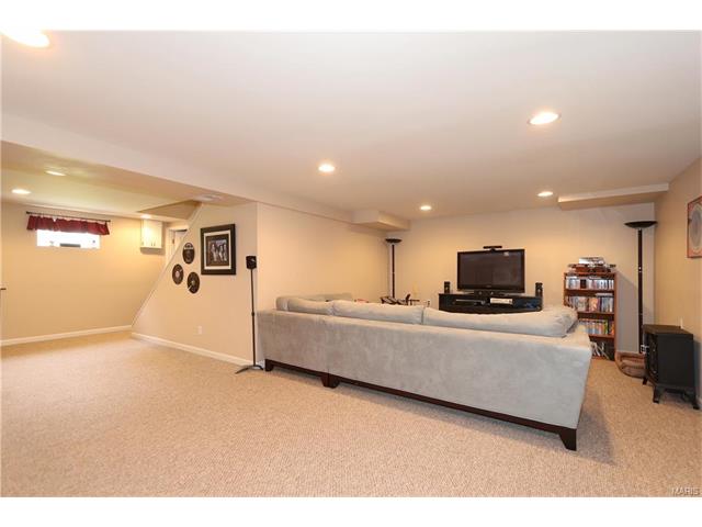 402 Coventry Ln, Ballwin, MO 63021 photo 19