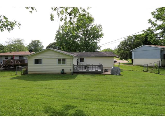 402 Coventry Ln, Ballwin, MO 63021 photo 24