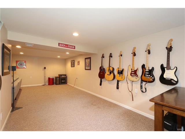 402 Coventry Ln, Ballwin, MO 63021 photo 20