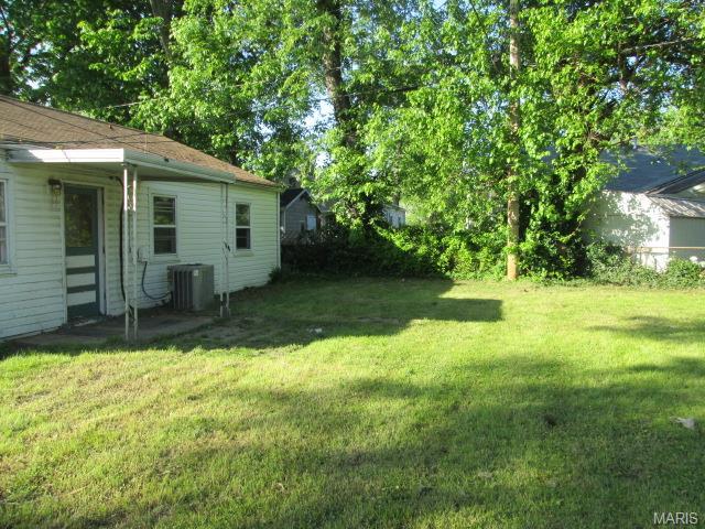 4332 Ashby Rd, Saint Ann, MO 63074 photo 14