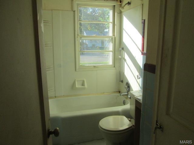4332 Ashby Rd, Saint Ann, MO 63074 photo 6