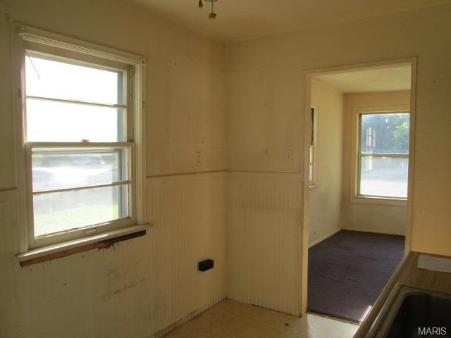 4332 Ashby Rd, Saint Ann, MO 63074 photo 3