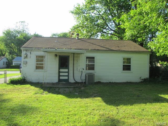 4332 Ashby Rd, Saint Ann, MO 63074 photo 12