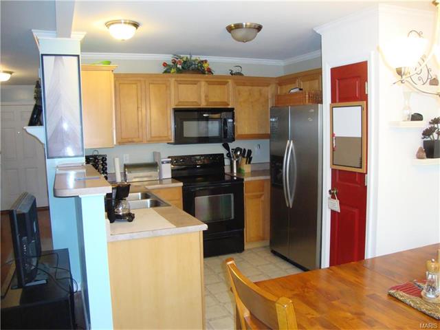 131 Roxbury Dr, O'fallon, MO 63366 photo 3