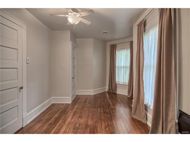 429 Wesley Ave, Saint Louis, MO 63135 photo 23