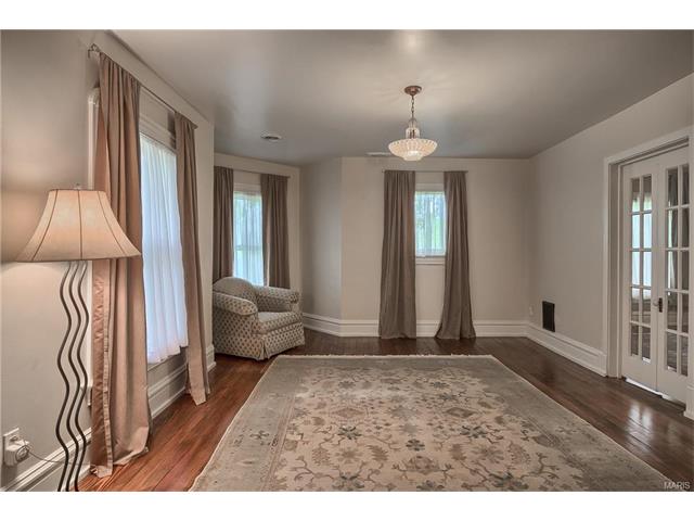 429 Wesley Ave, Saint Louis, MO 63135 photo 22