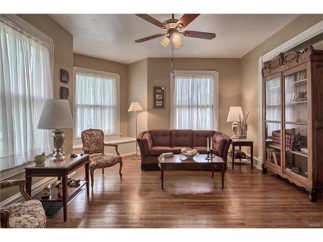 429 Wesley Ave, Saint Louis, MO 63135 photo 4