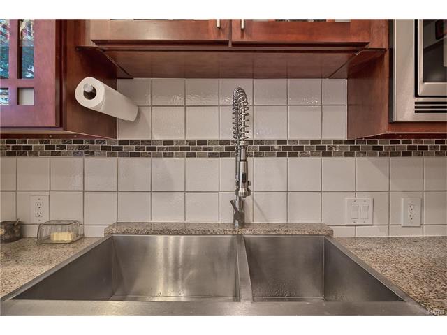 429 Wesley Ave, Saint Louis, MO 63135 photo 10