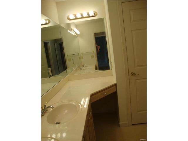 2151 Ingalls Cir, O'fallon, MO 63368 photo 10