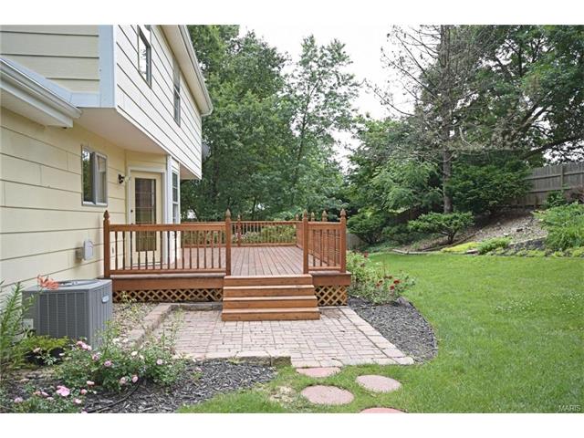 360 Fox Den, Ballwin, MO 63021 photo 23
