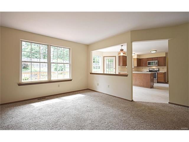 360 Fox Den, Ballwin, MO 63021 photo 10