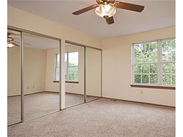 360 Fox Den, Ballwin, MO 63021 photo 14