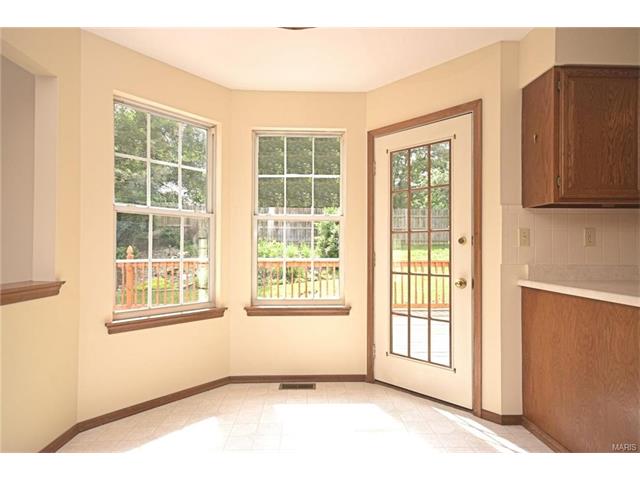 360 Fox Den, Ballwin, MO 63021 photo 6