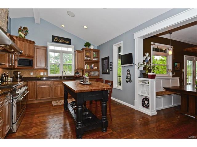 415 Leicester Sq, Ballwin, MO 63021 photo 5