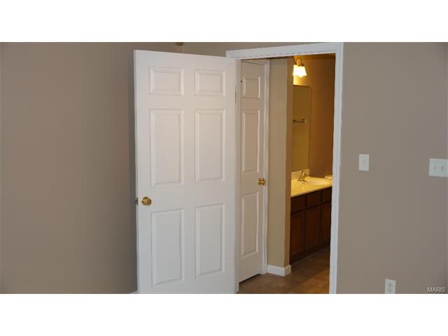 10201 Spring Crk, O'fallon, MO 63368 photo 5