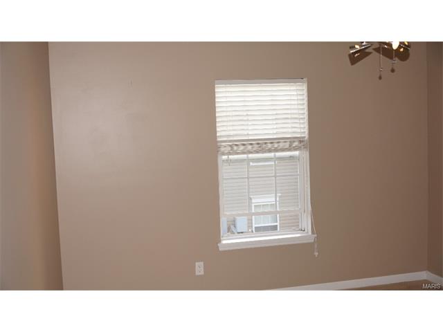 10201 Spring Crk, O'fallon, MO 63368 photo 6