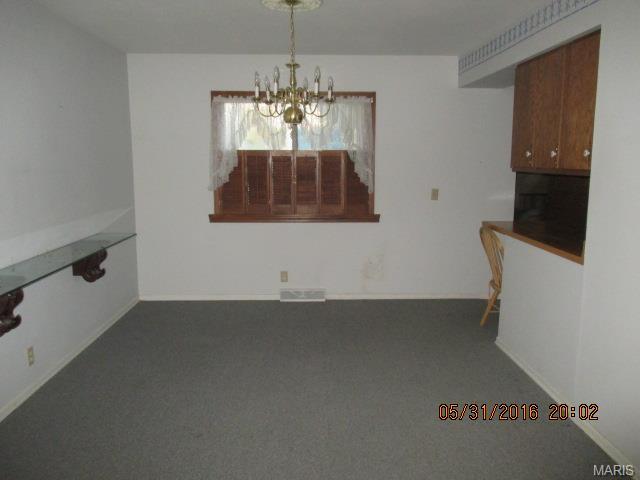 440 Fairview, Ballwin, MO 63021 photo 3