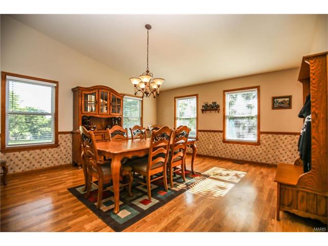 514 Joyce Ann Dr, Ballwin, MO 63021 photo 10