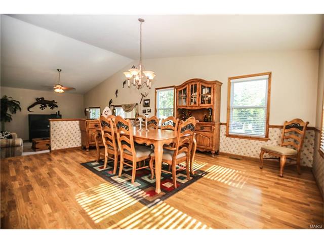 514 Joyce Ann Dr, Ballwin, MO 63021 photo 9