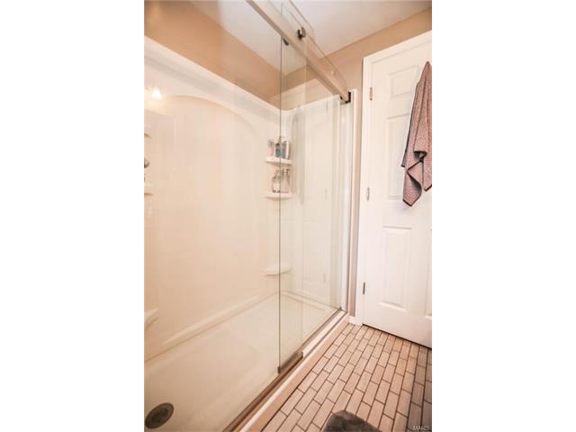 514 Joyce Ann Dr, Ballwin, MO 63021 photo 22