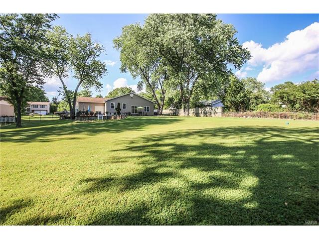 514 Joyce Ann Dr, Ballwin, MO 63021 photo 37