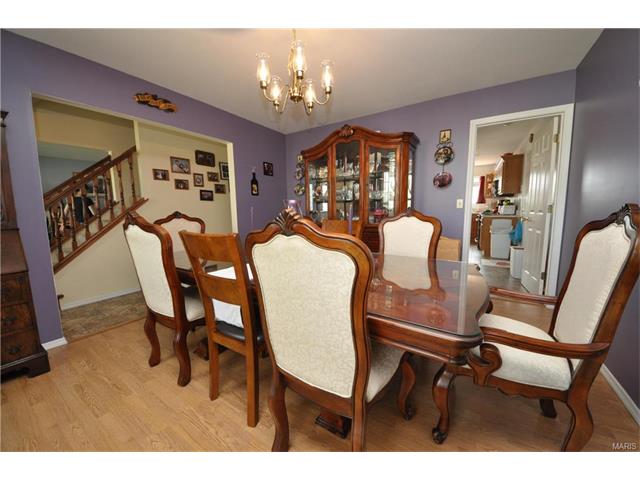 2 Ohio Valley Ct, O'fallon, MO 63366 photo 4