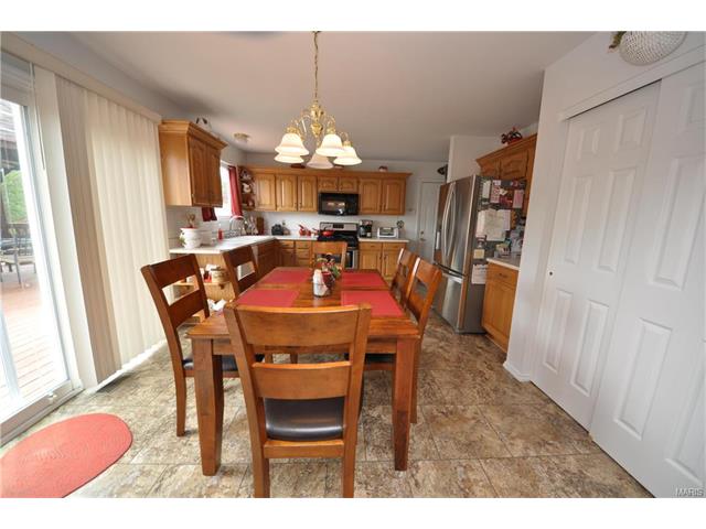 2 Ohio Valley Ct, O'fallon, MO 63366 photo 13
