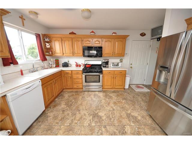 2 Ohio Valley Ct, O'fallon, MO 63366 photo 16