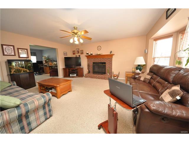 2 Ohio Valley Ct, O'fallon, MO 63366 photo 9