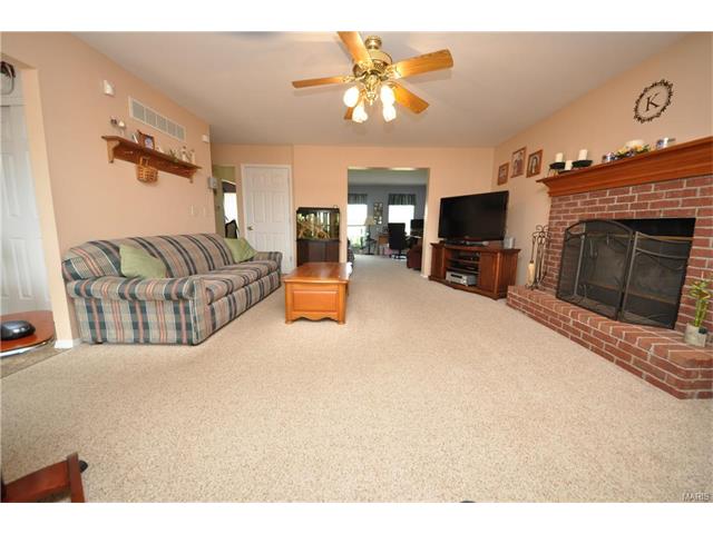 2 Ohio Valley Ct, O'fallon, MO 63366 photo 10