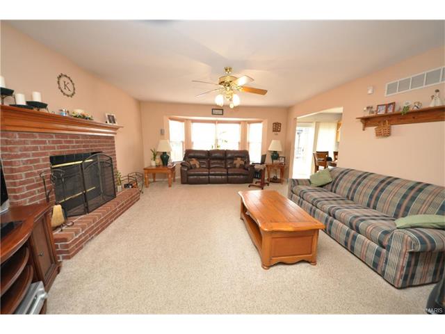 2 Ohio Valley Ct, O'fallon, MO 63366 photo 8