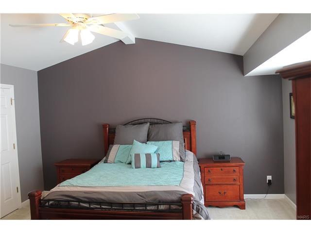 1121 Warm Winds Dr, O'fallon, MO 63366 photo 18