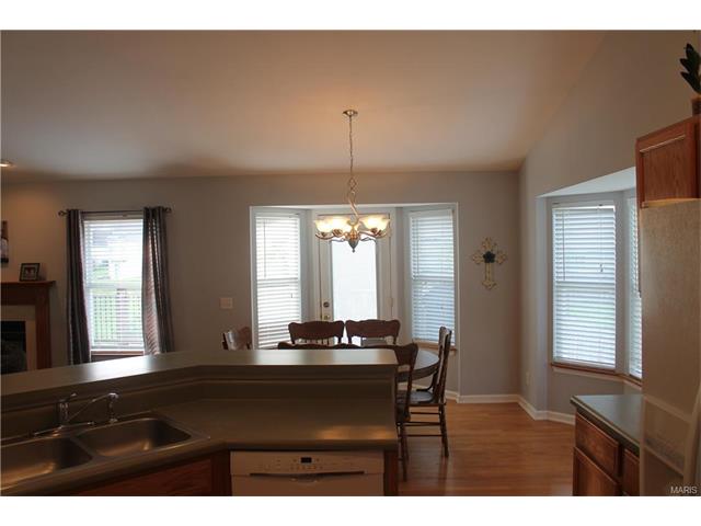 1121 Warm Winds Dr, O'fallon, MO 63366 photo 14