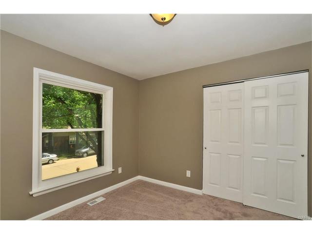 837 Pontoison Dr, Ballwin, MO 63021 photo 11