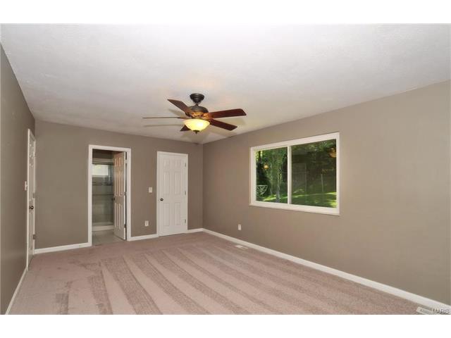 837 Pontoison Dr, Ballwin, MO 63021 photo 9
