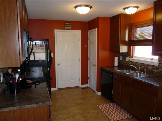 91 Tisbury Ct, O'fallon, MO 63366 photo 3