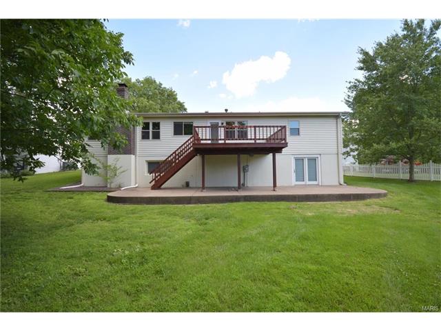 911 Kammerly Ter, Ballwin, MO 63021 photo 27