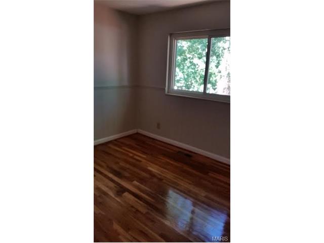 891 Torino Dr, Ballwin, MO 63021 photo 6