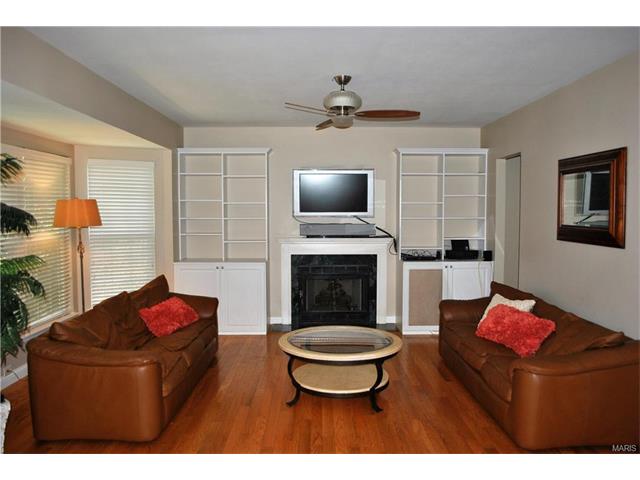 504 Terrington Dr, Ballwin, MO 63021 photo 4