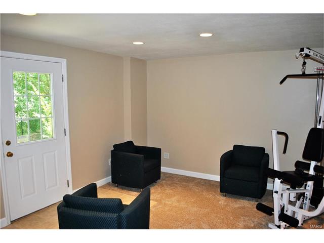 504 Terrington Dr, Ballwin, MO 63021 photo 24